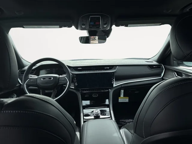 Nuevos JEEP GRAND CHEROKEE à Estados chez autogozo