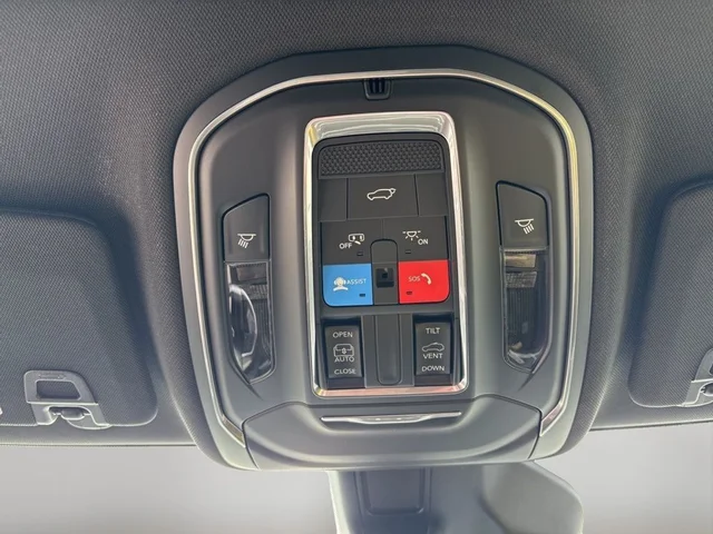 Nuevos JEEP GRAND CHEROKEE à Estados chez autogozo
