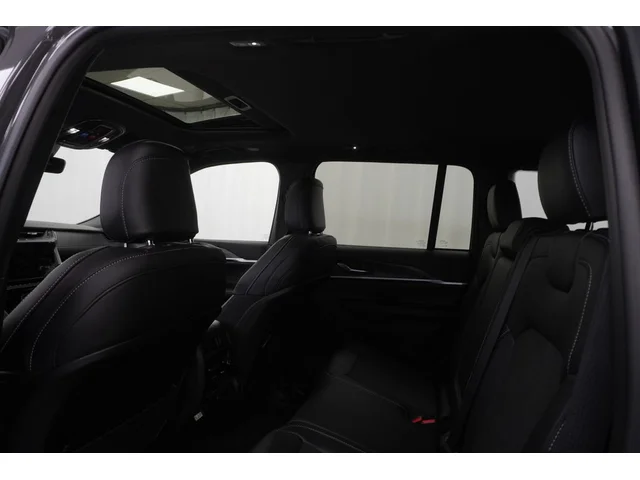 Nuevos JEEP GRAND CHEROKEE à Estados chez autogozo