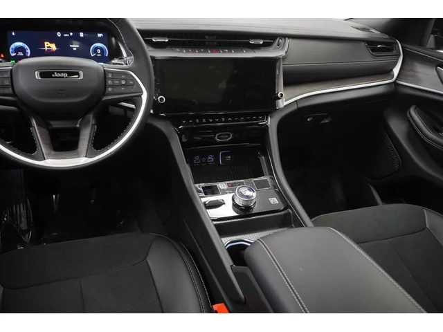 Nuevos JEEP GRAND CHEROKEE à Estados chez autogozo