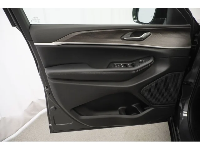 Nuevos JEEP GRAND CHEROKEE à Estados chez autogozo