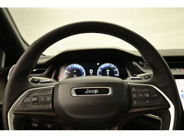 Nuevos JEEP GRAND CHEROKEE à Estados chez autogozo