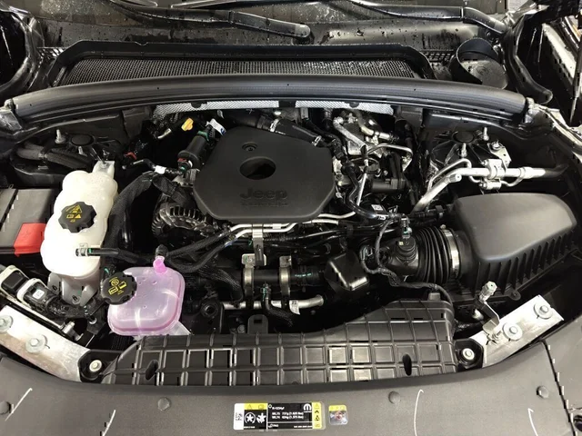 Nuevos JEEP GRAND CHEROKEE à Estados chez autogozo