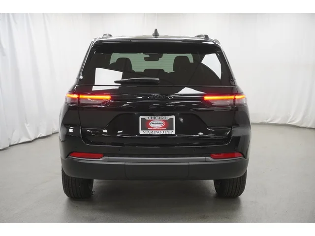 Nuevos JEEP GRAND CHEROKEE à Estados chez autogozo