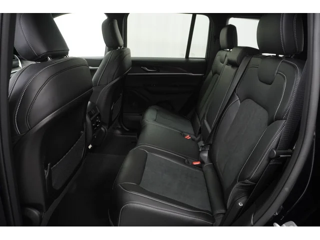 Nuevos JEEP GRAND CHEROKEE à Estados chez autogozo