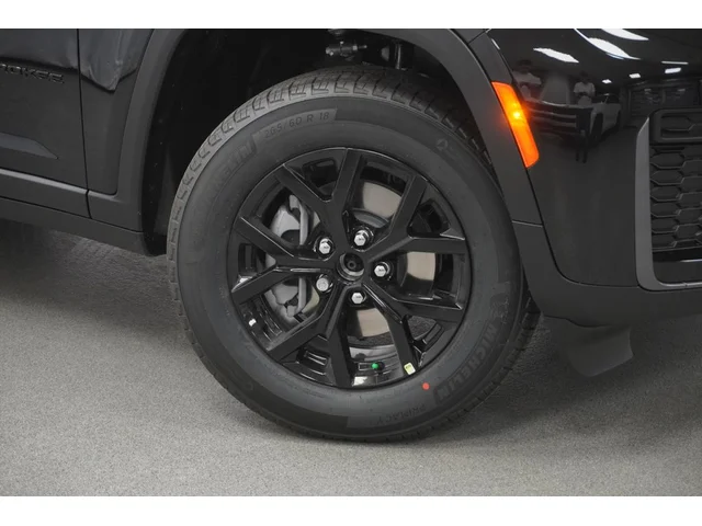 Nuevos JEEP GRAND CHEROKEE à Estados chez autogozo