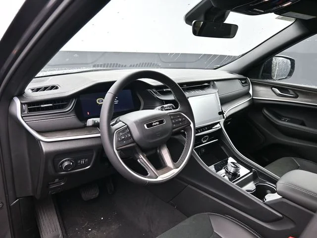 Nuevos JEEP GRAND CHEROKEE à Estados chez autogozo