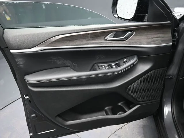 Nuevos JEEP GRAND CHEROKEE à Estados chez autogozo