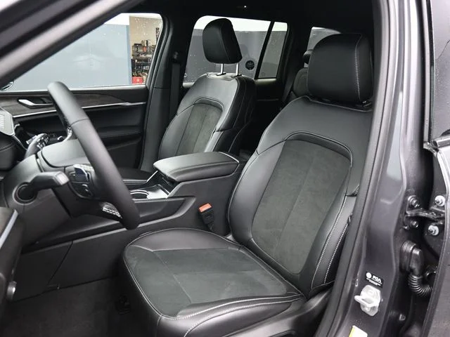 Nuevos JEEP GRAND CHEROKEE à Estados chez autogozo