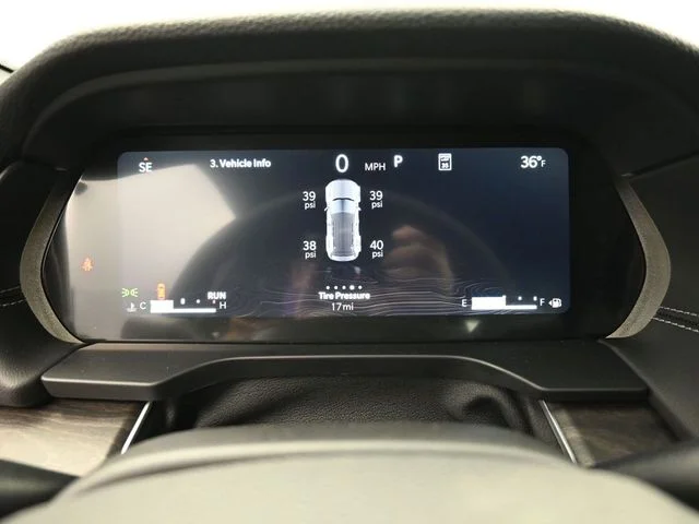 Nuevos JEEP GRAND CHEROKEE à Estados chez autogozo