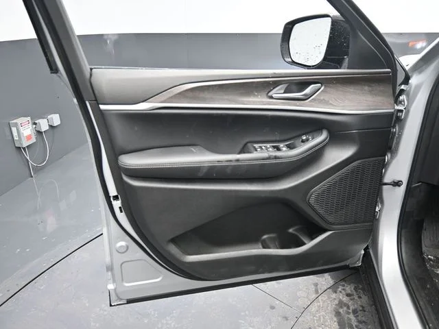 Nuevos JEEP GRAND CHEROKEE à Estados chez autogozo