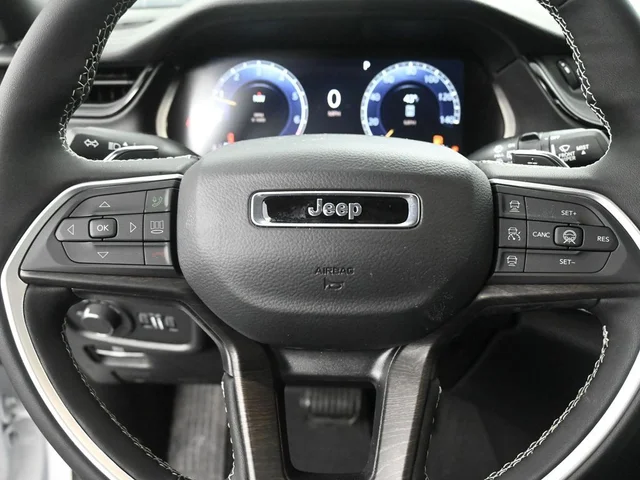 Nuevos JEEP GRAND CHEROKEE à Estados chez autogozo