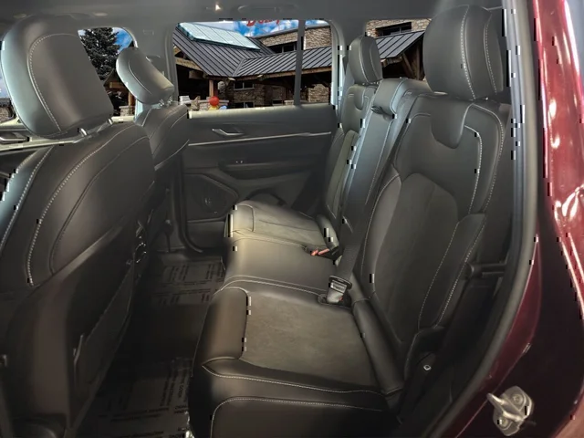Nuevos JEEP GRAND CHEROKEE à Estados chez autogozo