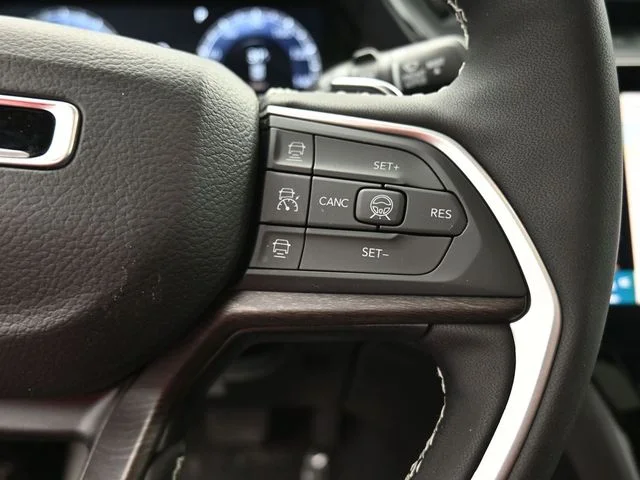 Nuevos JEEP GRAND CHEROKEE à Estados chez autogozo