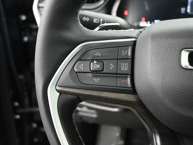 Nuevos JEEP GRAND CHEROKEE à Estados chez autogozo