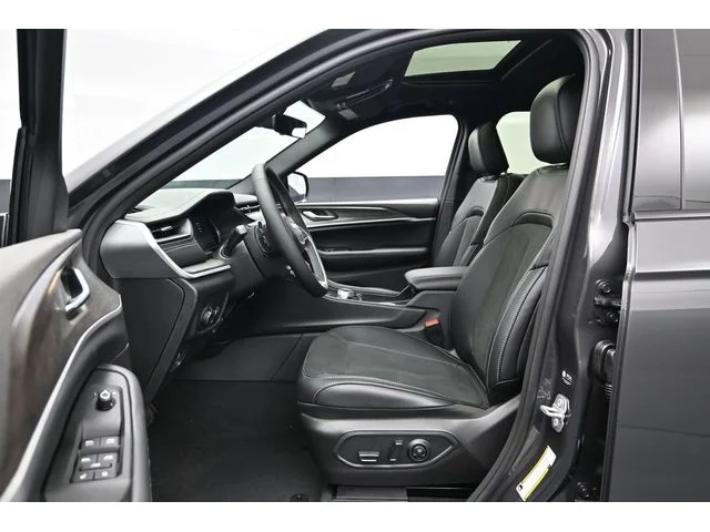 Nuevos JEEP GRAND CHEROKEE à Estados chez autogozo