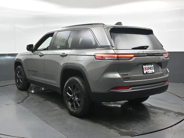 Nuevos JEEP GRAND CHEROKEE à Estados chez autogozo