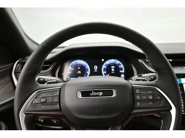 Nuevos JEEP GRAND CHEROKEE à Estados chez autogozo