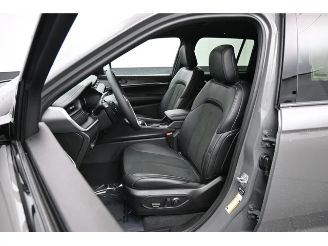 Nuevos JEEP GRAND CHEROKEE à Estados chez autogozo