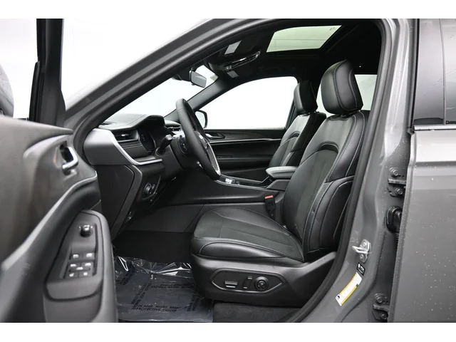 Nuevos JEEP GRAND CHEROKEE à Estados chez autogozo