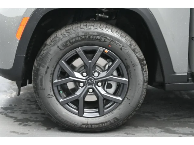 Nuevos JEEP GRAND CHEROKEE à Estados chez autogozo