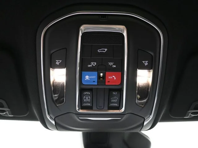Nuevos JEEP GRAND CHEROKEE à Estados chez autogozo