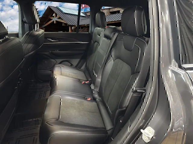 Nuevos JEEP GRAND CHEROKEE à Estados chez autogozo