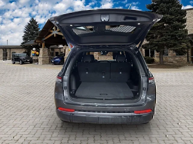 Nuevos JEEP GRAND CHEROKEE à Estados chez autogozo