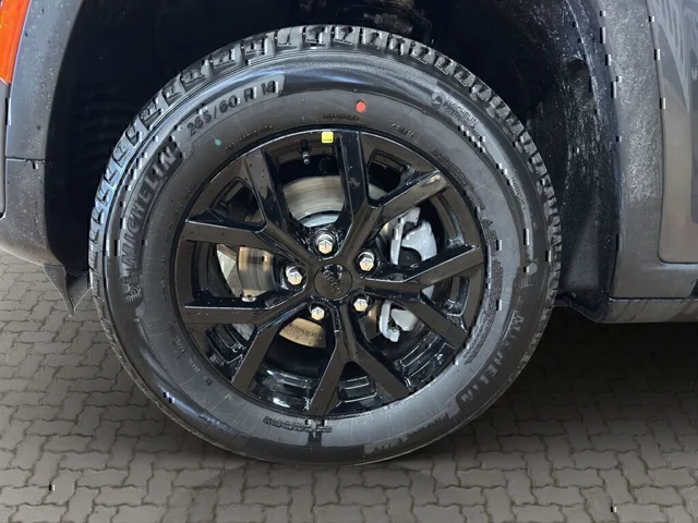 Nuevos JEEP GRAND CHEROKEE à Estados chez autogozo