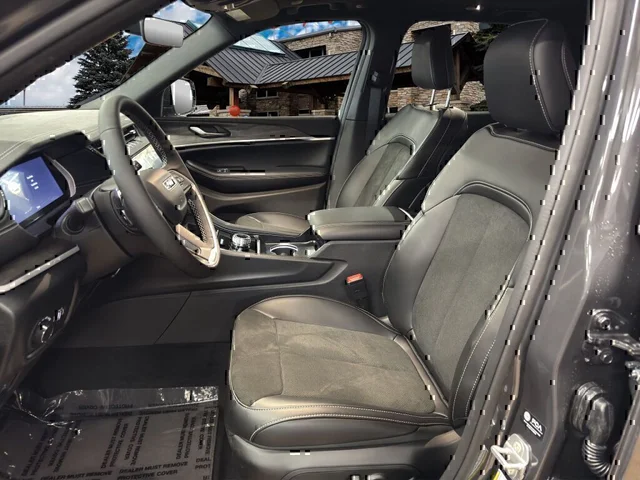 Nuevos JEEP GRAND CHEROKEE à Estados chez autogozo