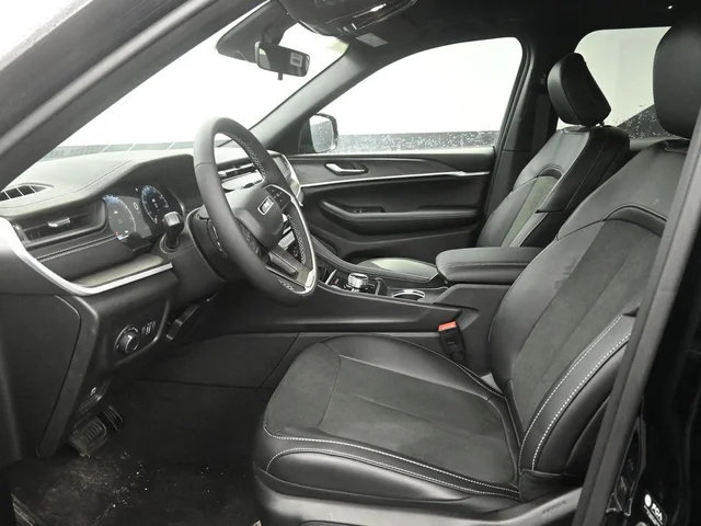 Nuevos JEEP GRAND CHEROKEE à Estados chez autogozo