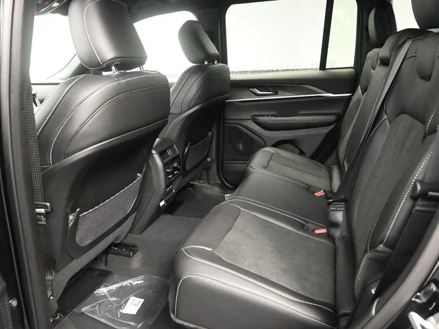 Nuevos JEEP GRAND CHEROKEE à Estados chez autogozo