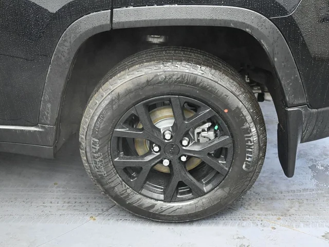 Nuevos JEEP GRAND CHEROKEE à Estados chez autogozo