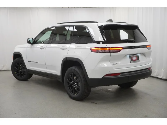 Nuevos JEEP GRAND CHEROKEE à Estados chez autogozo