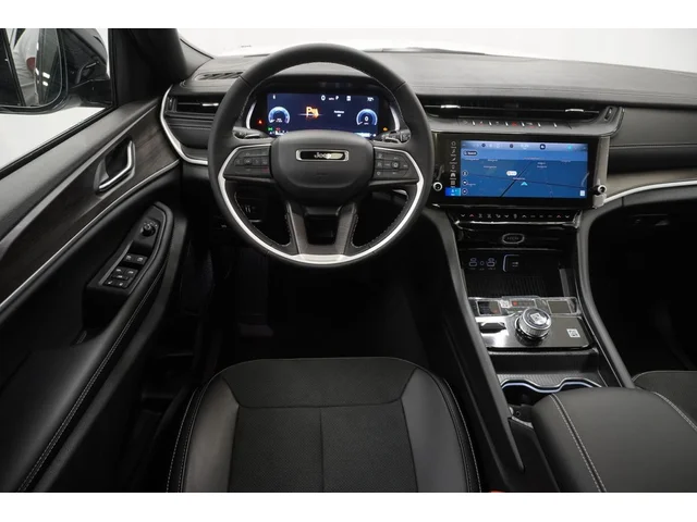 Nuevos JEEP GRAND CHEROKEE à Estados chez autogozo