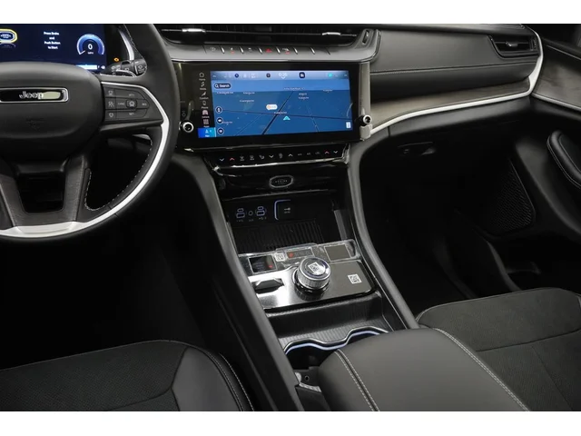 Nuevos JEEP GRAND CHEROKEE à Estados chez autogozo