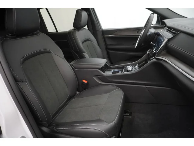 Nuevos JEEP GRAND CHEROKEE à Estados chez autogozo