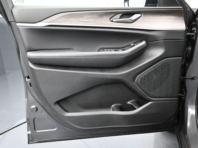 Nuevos JEEP GRAND CHEROKEE à Estados chez autogozo
