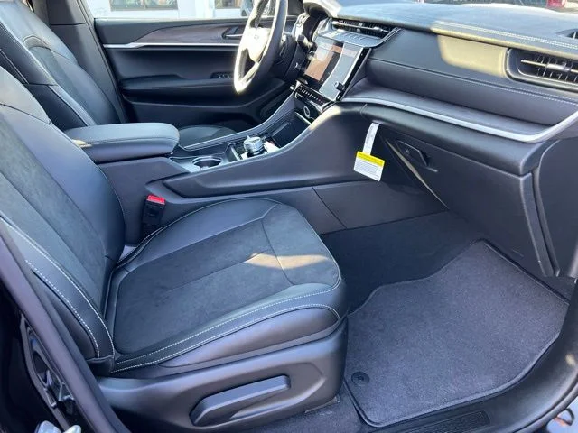Nuevos JEEP GRAND CHEROKEE à Estados chez autogozo