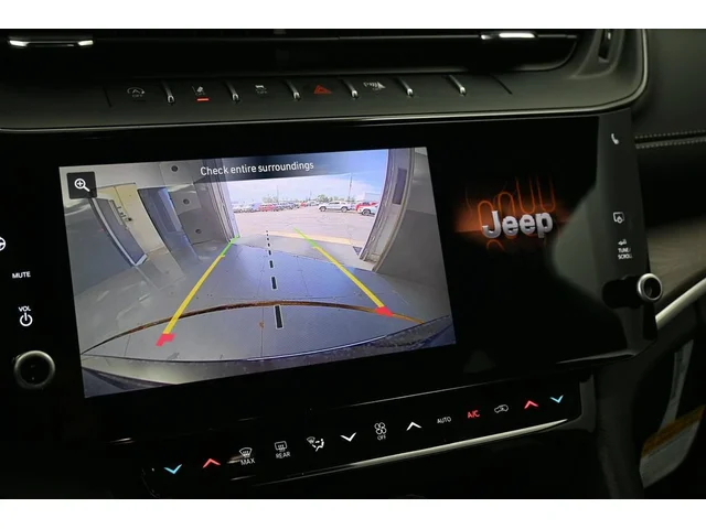 Nuevos JEEP GRAND CHEROKEE à Estados chez autogozo