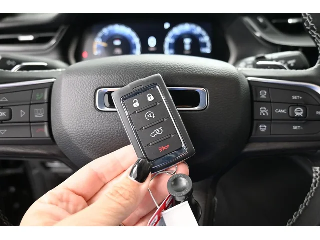 Nuevos JEEP GRAND CHEROKEE à Estados chez autogozo