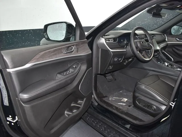 Nuevos JEEP GRAND CHEROKEE à Estados chez autogozo
