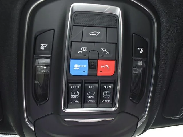 Nuevos JEEP GRAND CHEROKEE à Estados chez autogozo