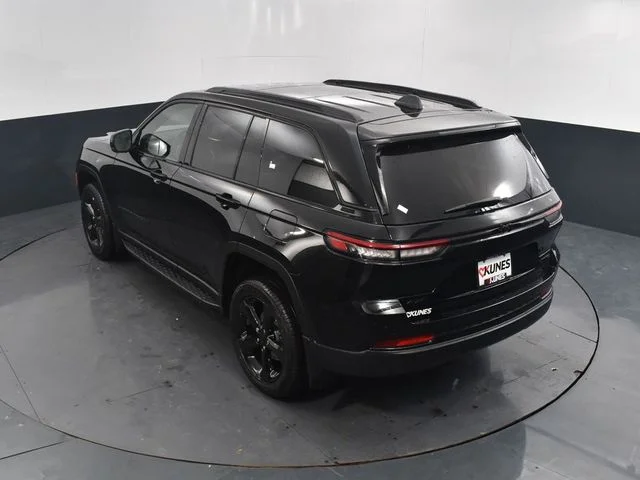 Nuevos JEEP GRAND CHEROKEE à Estados chez autogozo