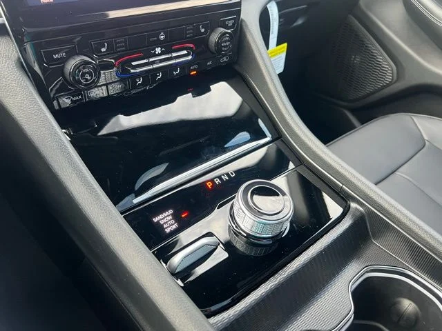 Nuevos JEEP GRAND CHEROKEE à Estados chez autogozo