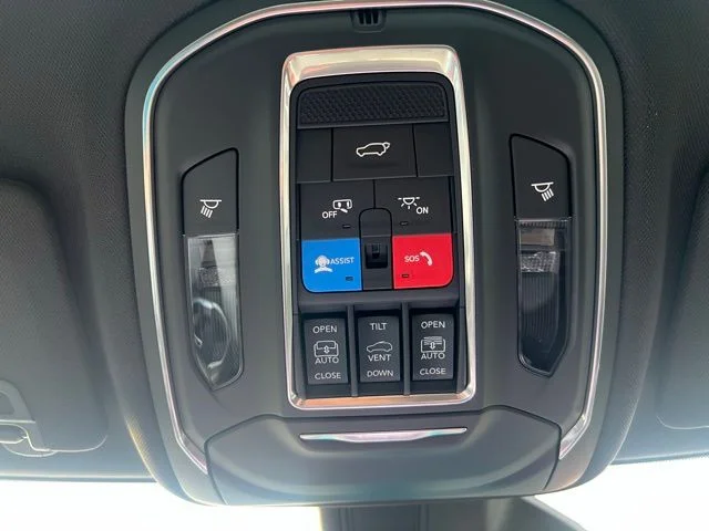 Nuevos JEEP GRAND CHEROKEE à Estados chez autogozo