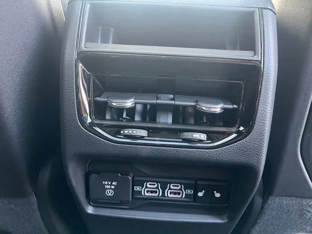 Nuevos JEEP GRAND CHEROKEE à Estados chez autogozo