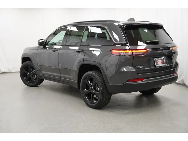 Nuevos JEEP GRAND CHEROKEE à Estados chez autogozo