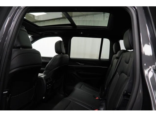 Nuevos JEEP GRAND CHEROKEE à Estados chez autogozo