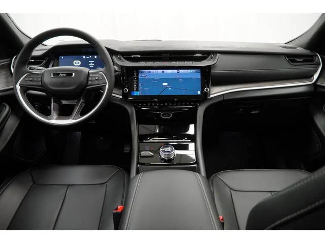 Nuevos JEEP GRAND CHEROKEE à Estados chez autogozo